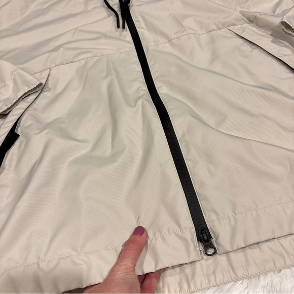 Adidas Traveer RAIN.RDY Rain Jacket / Savanna  FI0570 Men's Size Large - Picture 7 of 16